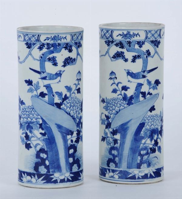 Coppia di vasi in porcellana, Giappone