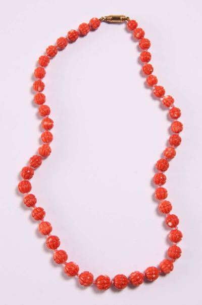 Collana di Corallo Inciso