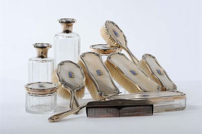 Set da Toeletta in Argento Composto da Dodici Pezzi