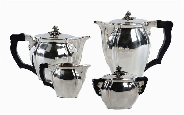 Servito da té e caffè in argento Art Decò, marchio dell’argentiere Cesa, Italia 1930-1940