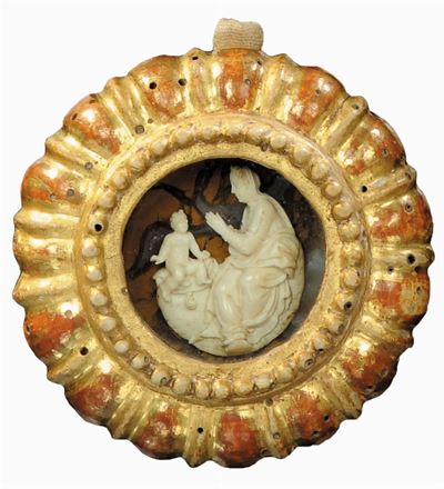 Altorilievo in Avorio Raffigurante Madonna con Bambino, Italia XVI Secolo