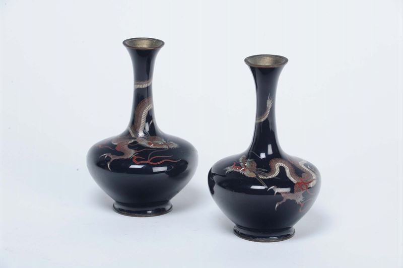 Coppia di vasetti cloisonne con draghi  - Auction Antique and Old Masters - Cambi Casa d'Aste