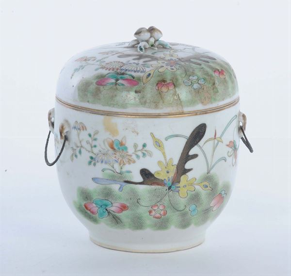 Potiche in porcellana con coperchio, Cina fine XIX secolo
