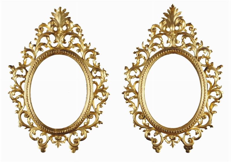 Coppia di specchierine in legno intagliato e dorato, XIX Secolo  - Asta Antiquariato e Dipinti Antichi - Cambi Casa d'Aste