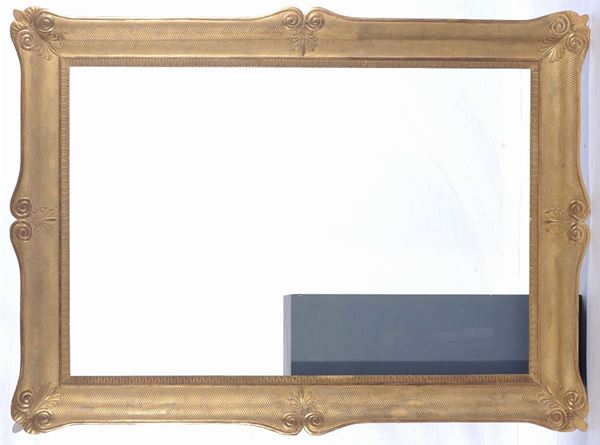 Cornice Carlo X in legno dorato