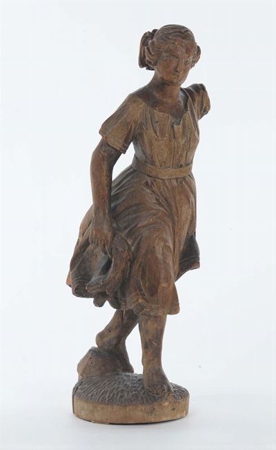 Scultura in Legno Raffigurante Mietitrice