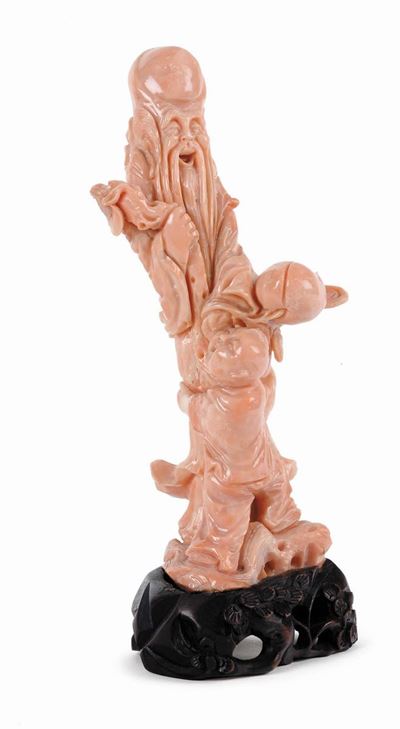 Gruppo in Corallo Rosa con Saggio e Bambino, Cina XX Secolo