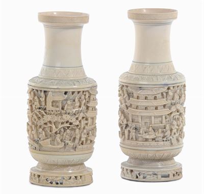Coppia di Vasetti in Avorio, Cina, Canton XX Secolo