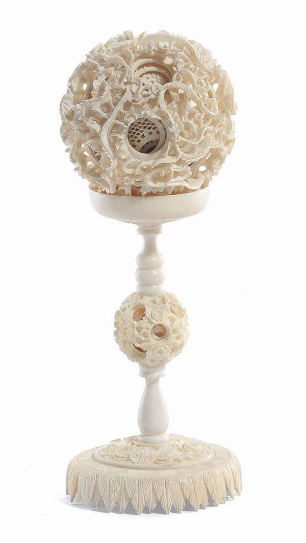 Game of fretworked ivory spheres on shapely pedestal, China, Qing Dynasty, end 19th century