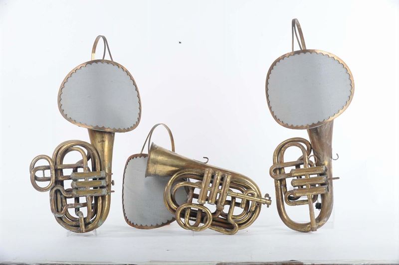 Tre trombe diverse  - Auction OnLine Auction 06-2012 - Cambi Casa d'Aste
