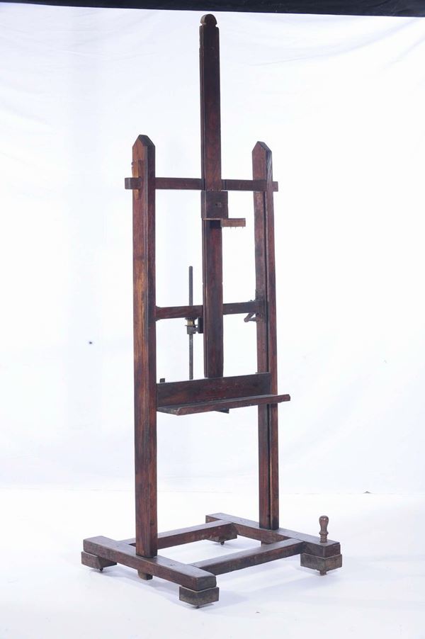 Leggio da terra in noce