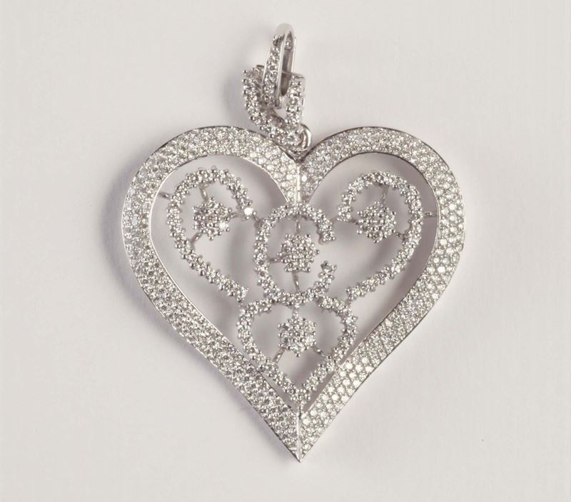 Pendente a forma di cuore  - Asta Argenti e Gioielli Antichi e Contemporanei - Cambi Casa d'Aste
