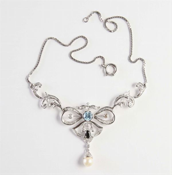 Girocollo con topazio azzurro e perla