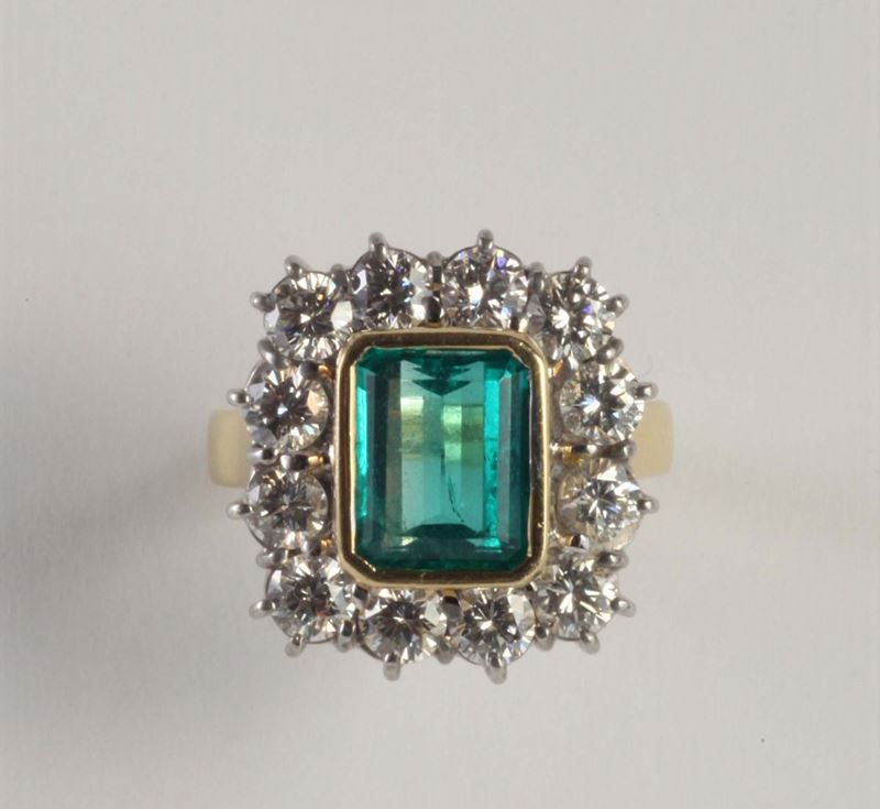 Anello con smeraldo colombiano, taglio a gradini  - Auction Silvers, Ancient and Contemporary Jewels - Cambi Casa d'Aste