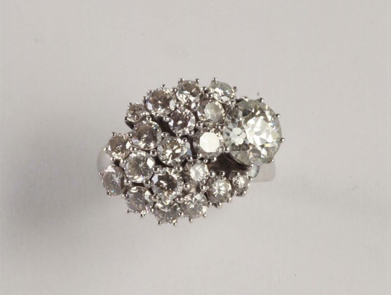 Anello con diamanti di vecchio taglio  - Asta Argenti e Gioielli Antichi e Contemporanei - Cambi Casa d'Aste