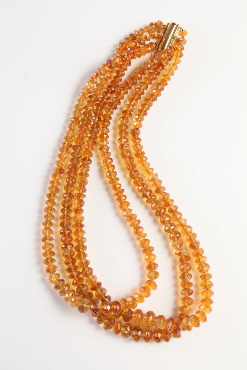 Collana a tre fili di quarzi citrini  - Asta Argenti e Gioielli Antichi e Contemporanei - Cambi Casa d'Aste