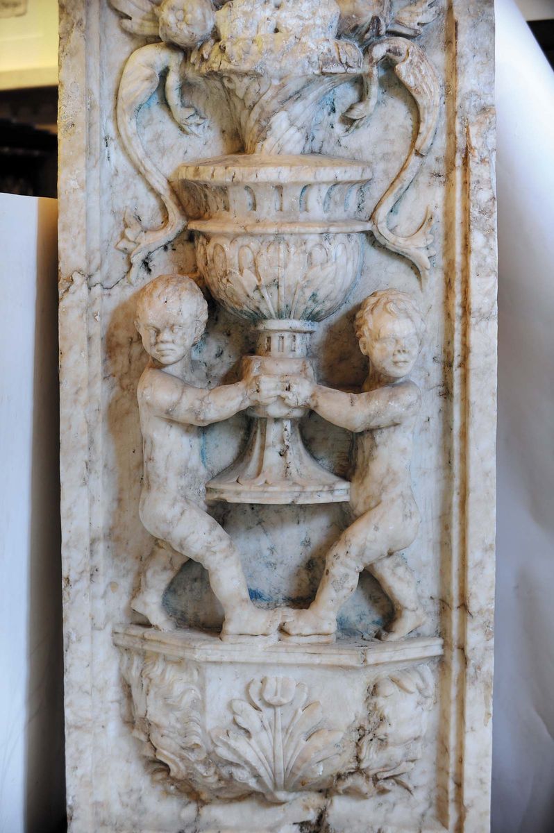 Elemento di Lesena in Marmo Bianco Scolpito, Italia Centrale XV-XVI Secolo
