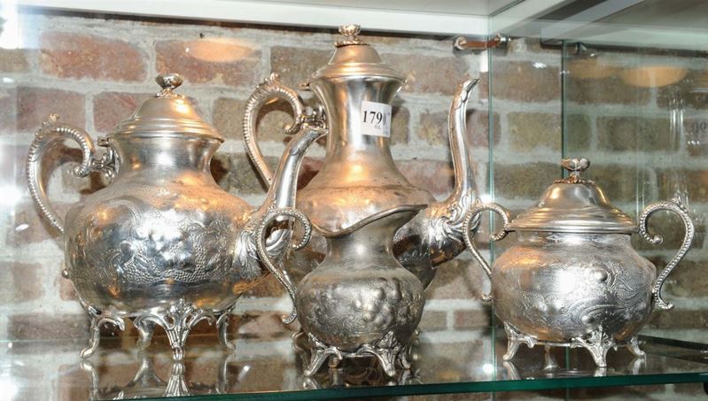Servizio da tè in metallo argentato  - Asta Antiquariato e Dipinti Antichi - Cambi Casa d'Aste