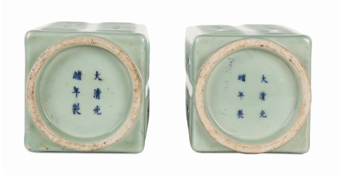 Coppia di Vasi in Porcellana Celadon. Cina, Dinastia Qing, XIX Secolo
