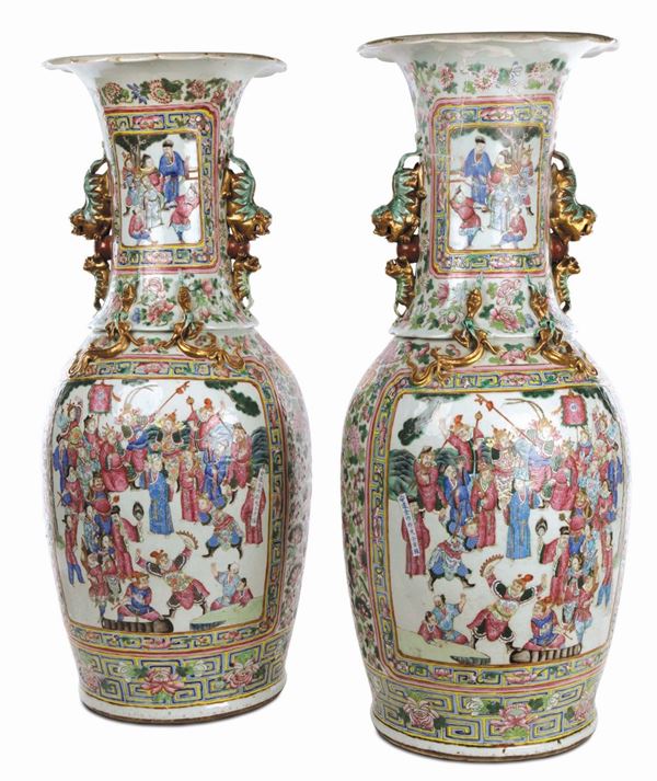 Coppia di grandi vasi in porcellana Famiglia Rosa, Cina, Dinastia Qing, XIX secolo