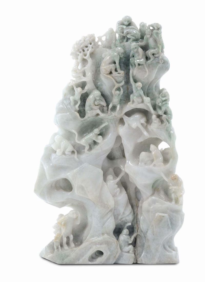 Jadeite group with small monkeys, China, Qing Dynasty, beginning 20th century  - Auction Oriental Art - Cambi Casa d'Aste