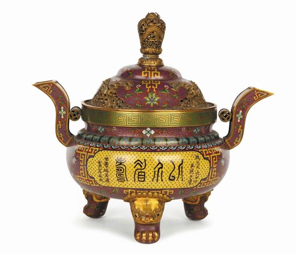 Rare incense burner with cloisonné lacquers, China, end of Qing Dynasty, 19th century