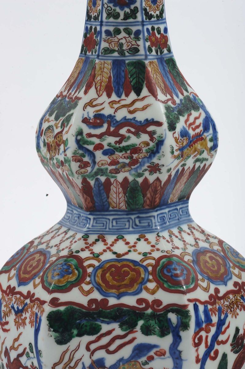 Vaso a Forma di Zucca a Cinque Colori, Cina, Dinastia Qing, XIX Secolo