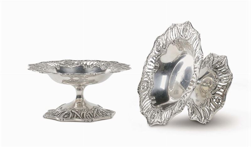 Coppia di alzatine in argento. America 1880  - Auction Silvers, Ancient and Comtemporary Jewels - Cambi Casa d'Aste
