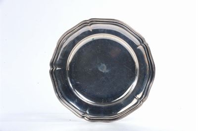 Grande Piatto in Argento in Stile Barocchetto