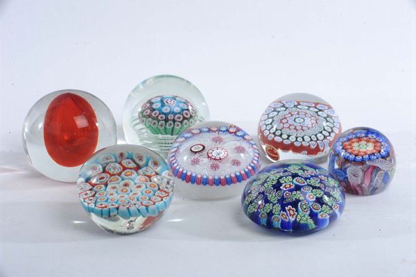 Dieci press papier in vetro