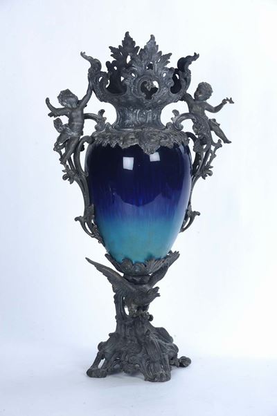 Vaso in Porcellana con Montatura Antimonio