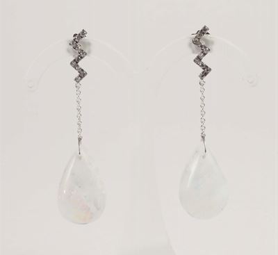 Orecchini Pendenti con Labradorite Taglio a Goccia