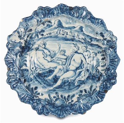 Piatto Sagomato in Maiolica, Savona XVIII Secolo