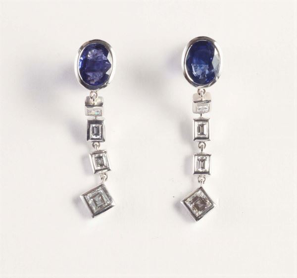 Orecchini con zaffiri e diamanti