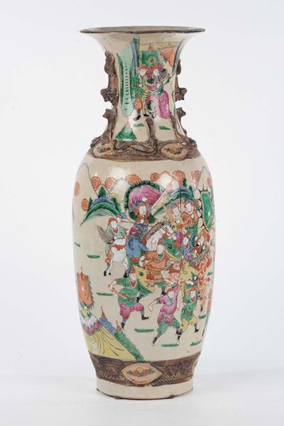 Vaso in Porcellana Policroma, Cina XIX Secolo