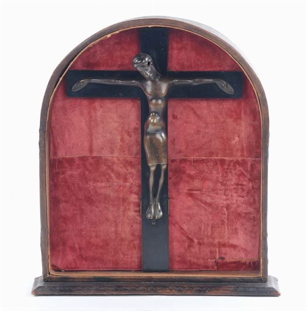 Crocefisso con Cristo in bronzo, XX secolo