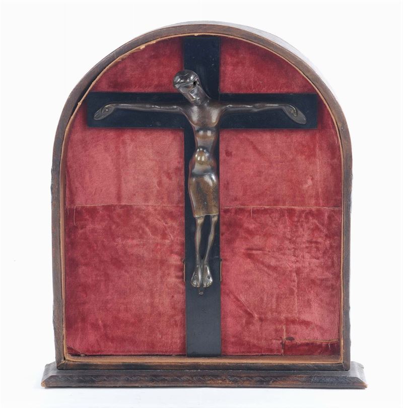 Crocefisso con Cristo in bronzo, XX secolo  - Asta Antiquariato e Dipinti Antichi - Cambi Casa d'Aste