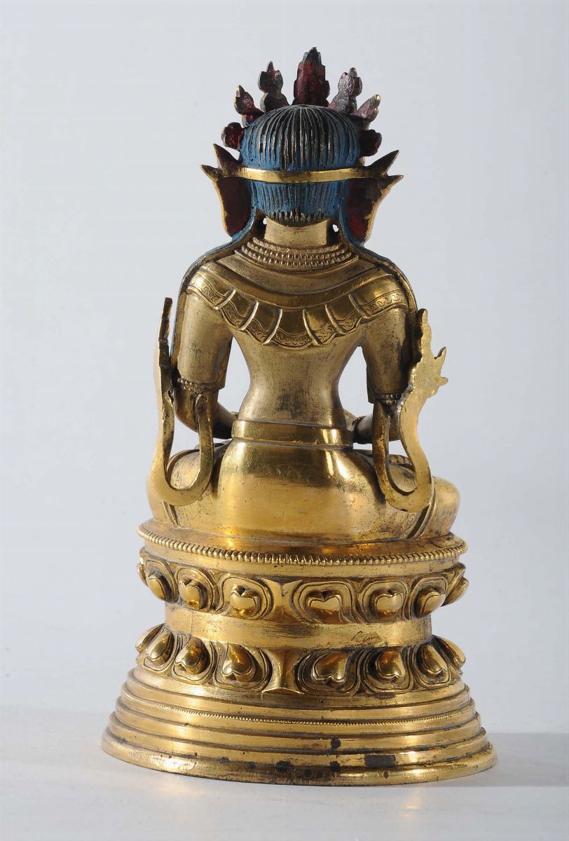 Amitayus in Bronzo Dorato Seduto su Fiore di Loto, Cina Dinastia Qing, XVIII Secolo