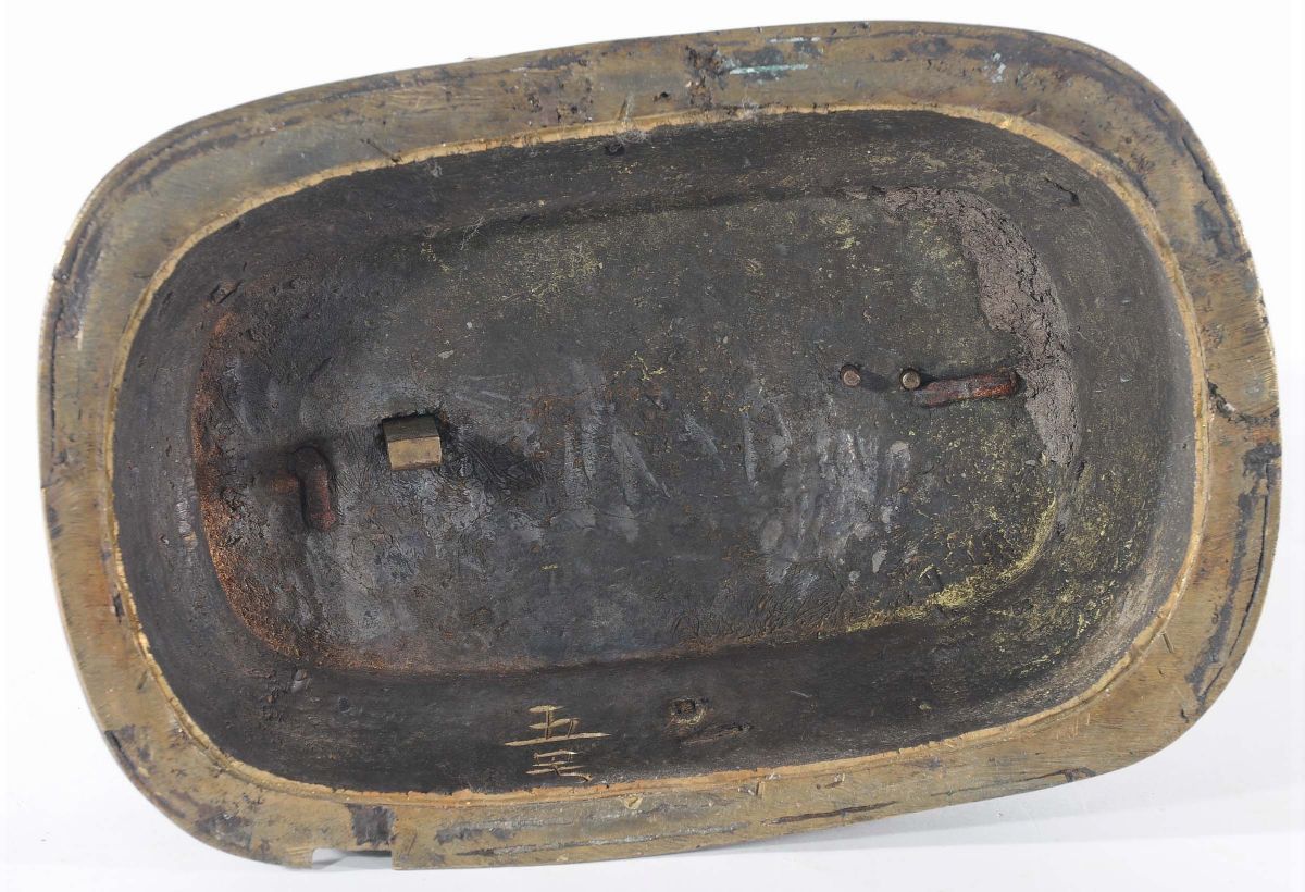 Importante Figura di Begtse in Bronzo Dorato e Dipinto, Cina, Dinastia Qing, XVIII Secolo