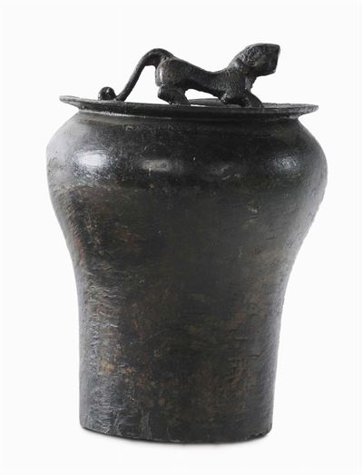 Campana in Bronzo con Manico a Foggia di Drago, Cina Dinastia Chang (1600-1046 a.C.)