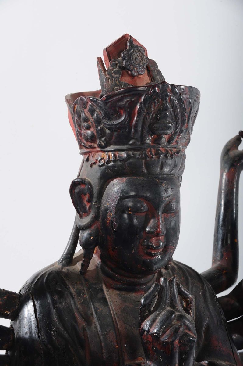 Grande Guaniyn in Legno Laccato a Dieci Braccia, Cina, Dinastia Qing, XVIII Secolo