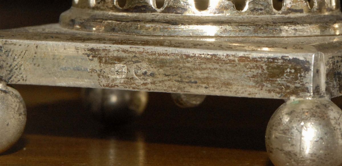 Modellino di Samovar in Argento, Punzoni Russia