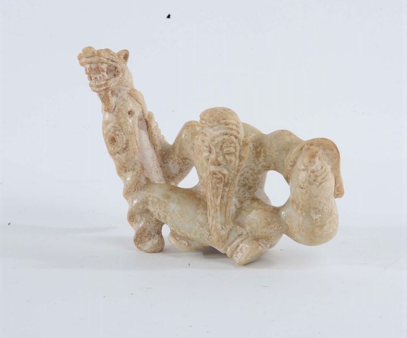 Statuina cinese in pietra raffigurante filosofo  - Auction Antique and Old Masters - Cambi Casa d'Aste