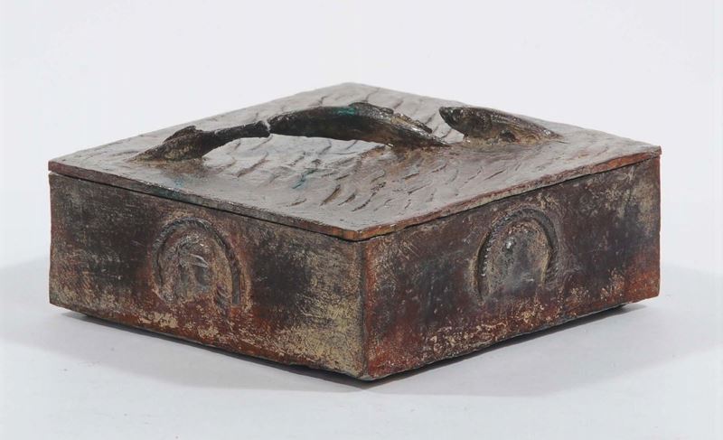 Scatola in bronzo con raffigurazioni di Orizia,Galatea,Aretusa e Anfitrite, firmato MO 1990  - Auction Antique and Old Masters - Cambi Casa d'Aste