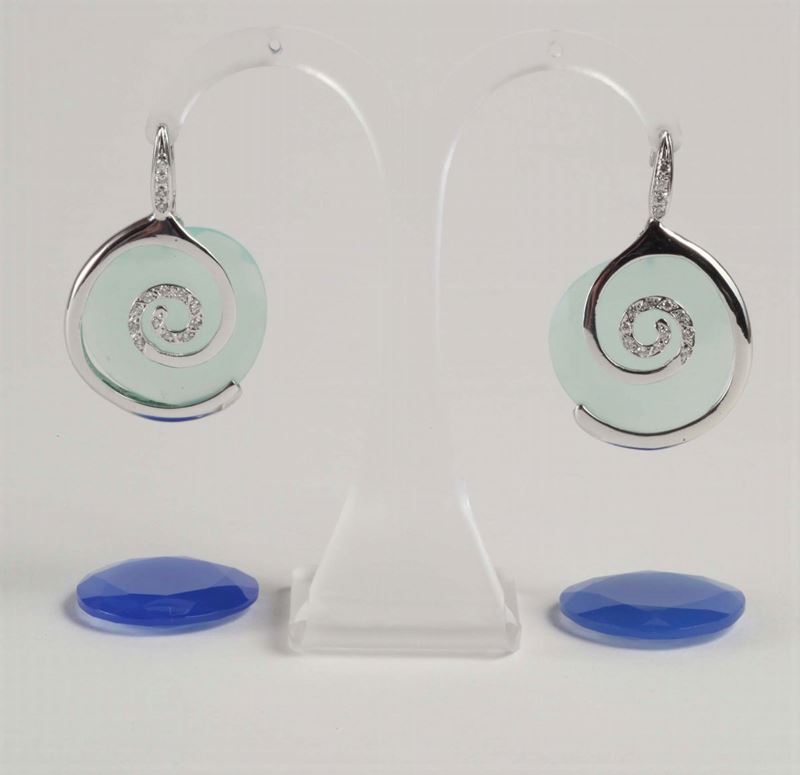 Orecchini con pendente in calcedonio  - Asta Argenti e Gioielli Antichi e Contemporanei - Cambi Casa d'Aste