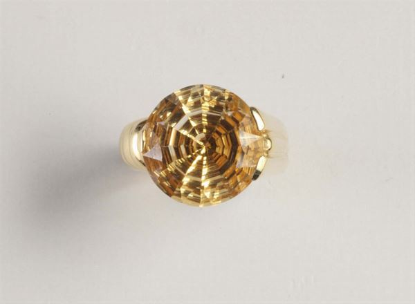 Anello con quarzo citrino