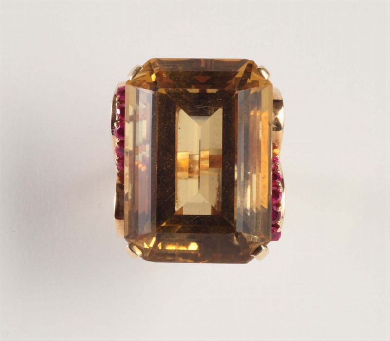 Anello con grande quarzo citrino  - Auction Silvers, Ancient and Comtemporary Jewels - Cambi Casa d'Aste