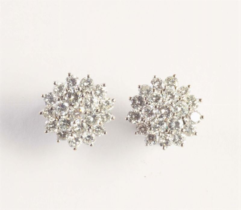 Orecchini con diamanti per ct 4,50 circa  - Auction Silvers, Ancient and Contemporary Jewels - Cambi Casa d'Aste
