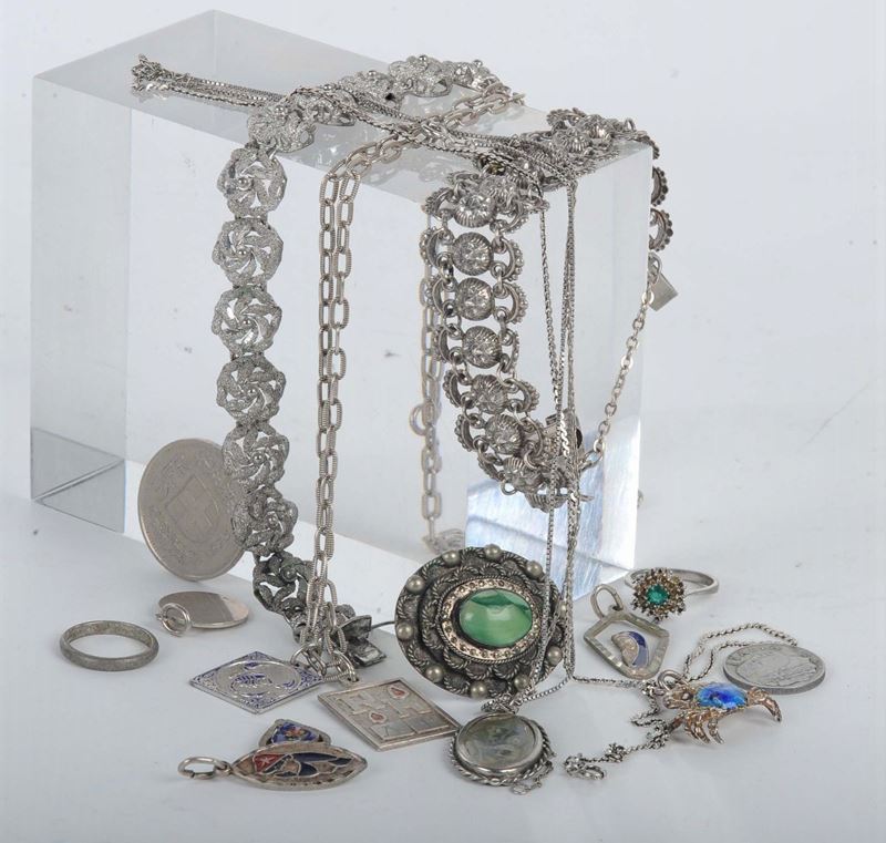 Lotto composto da collane diverse in argento, gr. 135  - Auction Antique and Old Masters - Cambi Casa d'Aste