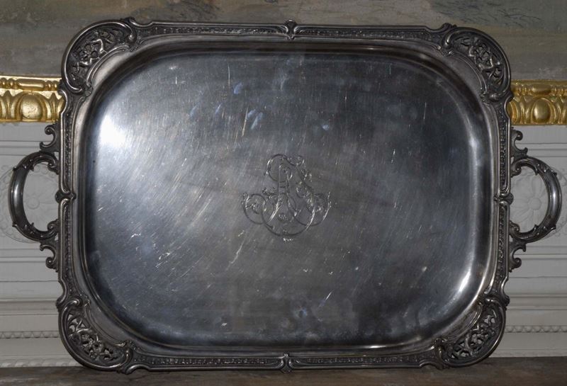 Vassoio Germani in argento, fine XIX secolo, gr. 3300  - Auction Silvers, Ancient and Comtemporary Jewels - Cambi Casa d'Aste